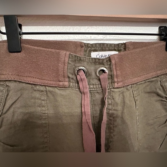 Calvin Klein Chelsea 100% Linen - Picture 2 of 13